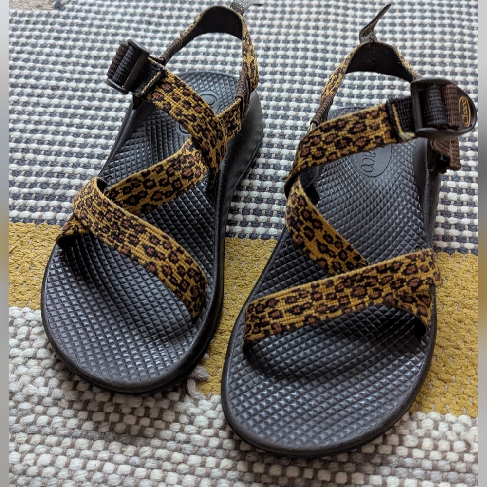 Chaco Z1 Strap Leopard Cheetah Print Sandals